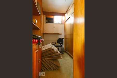 Apartamento à venda com 250m², 3 quartos e 3 vagasEscritório