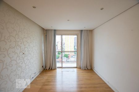 Apartamento para alugar com 68m², 2 quartos e 2 vagasSala