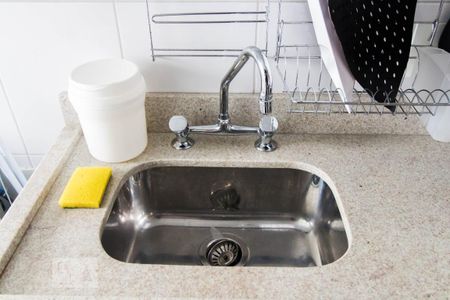 Cozinha de apartamento à venda com 1 quarto, 52m² em Santo Antônio, Porto Alegre