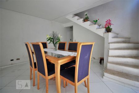 Sala de casa para alugar com 4 quartos, 126m² em Vila Praia, São Paulo