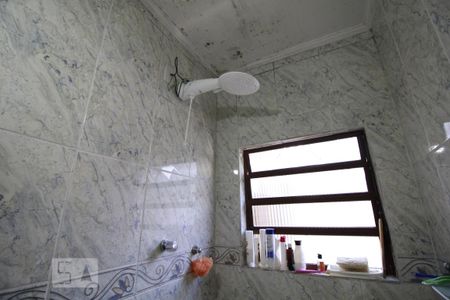 Chuveiro de casa para alugar com 4 quartos, 126m² em Vila Praia, São Paulo