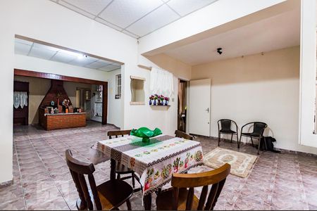 Sala 3 Ambientes de Casa com 1 quarto, 250m² Botafogo