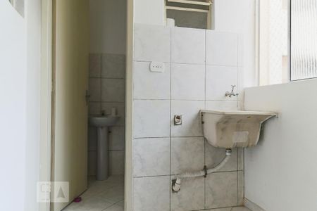 Apartamento à venda com 65m², 2 quartos e sem vaga Apartamento à venda com 65m², 2 quartos e sem vagaÁrea de Serviço