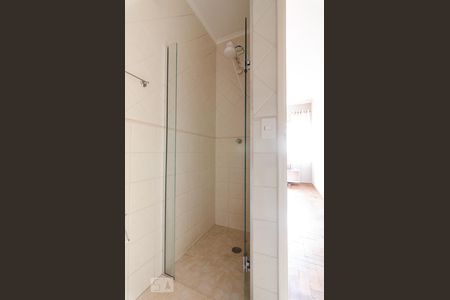 Banheiro de apartamento à venda com 1 quarto, 40m² em Bosque, Campinas