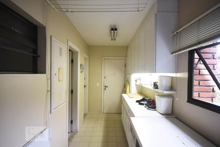 Apartamento à venda com 246m², 3 quartos e 4 vagasÁrea de serviço