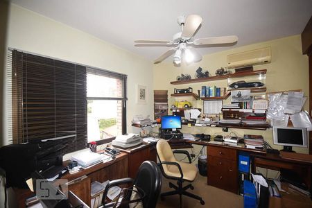 Apartamento à venda com 246m², 3 quartos e 4 vagasQuarto 2