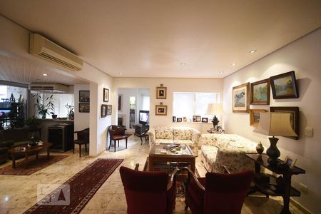 Sala de apartamento à venda com 3 quartos, 246m² em Fazenda Morumbi, São Paulo