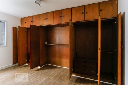 Apartamento para alugar com 90m², 2 quartos e 1 vagaQuarto 2 Armário