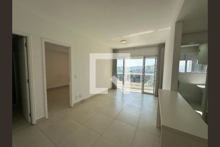 Sala de apartamento para alugar com 1 quarto, 50m² em Empresarial 18 do Forte, Barueri