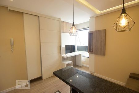 Sala de kitnet/studio para alugar com 1 quarto, 29m² em Juvevê, Curitiba
