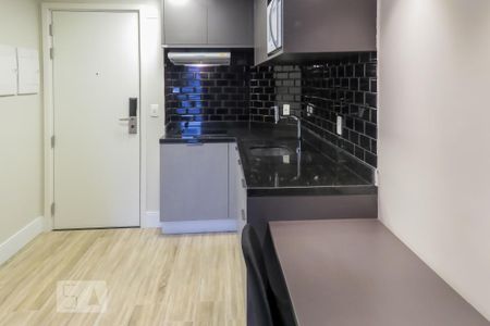 Sala de kitnet/studio para alugar com 1 quarto, 47m² em Vila Olímpia, São Paulo