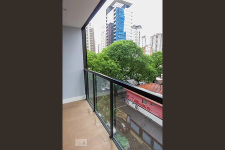 Studio para alugar com 47m², 1 quarto e 1 vaga Studio para alugar com 47m², 1 quarto e 1 vagaVaranda