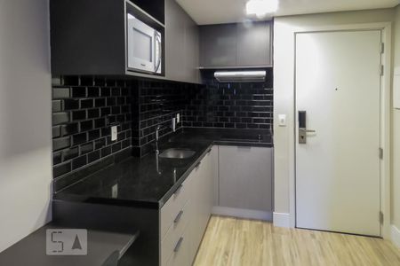 Studio para alugar com 47m², 1 quarto e 1 vaga Studio para alugar com 47m², 1 quarto e 1 vagaCozinha