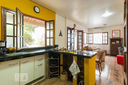 Casa à venda com 70m², 2 quartos e 1 vaga Casa à venda com 70m², 2 quartos e 1 vagaCozinha