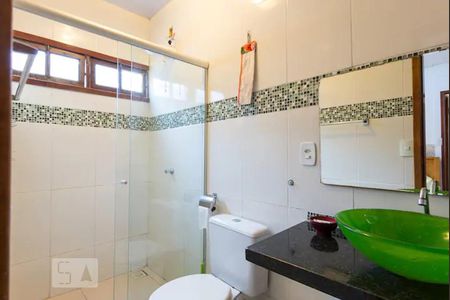 Banheiro de casa à venda com 2 quartos, 70m² em Ouro Preto, Belo Horizonte