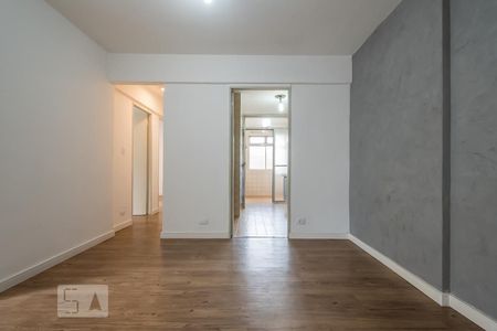 Sala de apartamento para alugar com 2 quartos, 70m² em Santo Amaro, São Paulo