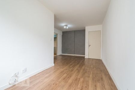Sala de apartamento para alugar com 2 quartos, 70m² em Santo Amaro, São Paulo