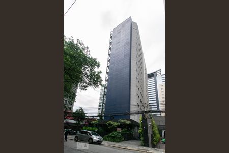 Apartamento para alugar com 47m², 1 quarto e 1 vaga Apartamento para alugar com 47m², 1 quarto e 1 vagaFachada