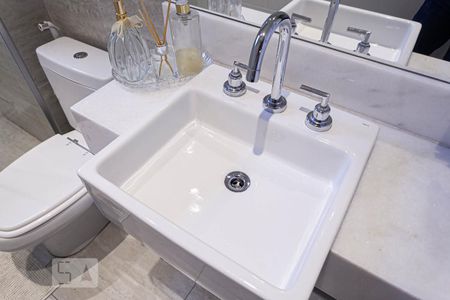 Apartamento para alugar com 123m², 2 quartos e 3 vagasBanheiro Social - Pia