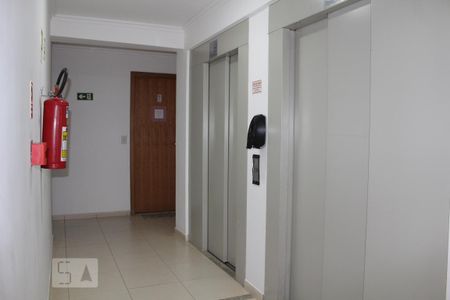 Apartamento para alugar com 35m², 1 quarto e 1 vagaElevadores
