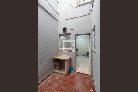 Casa à venda com 60m², 2 quartos e sem vagaÁrea de serviço