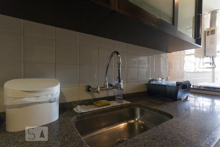 Cozinha de apartamento à venda com 2 quartos, 70m² em Barra da Tijuca, Rio de Janeiro