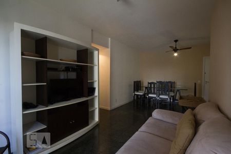 Sala de apartamento à venda com 2 quartos, 70m² em Barra da Tijuca, Rio de Janeiro