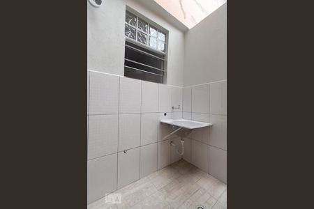Casa para alugar com 49m², 1 quarto e 1 vagaÁrea de serviço