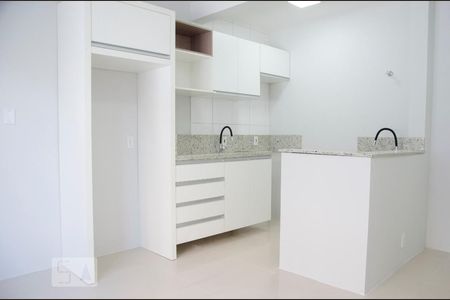 Apartamento para alugar com 55m², 2 quartos e 1 vagaSala/Cozinha