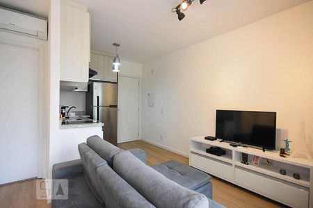 Sala de tv de kitnet/studio à venda com 1 quarto, 35m² em Real Parque, São Paulo