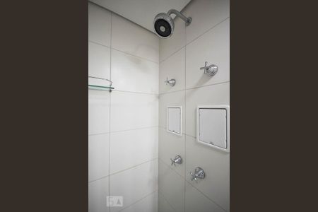 Studio à venda com 35m², 1 quarto e 1 vaga Studio à venda com 35m², 1 quarto e 1 vagaChuveiro do banheiro