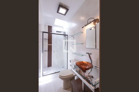 Casa de condomínio à venda com 180m², 3 quartos e 3 vagasBanheiro da Suíte