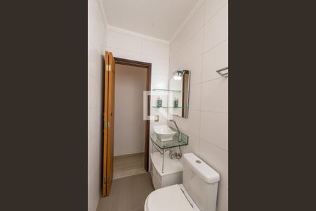 Casa de condomínio à venda com 180m², 3 quartos e 3 vagasBanheiro Social