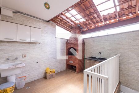 Casa de condomínio à venda com 180m², 3 quartos e 3 vagasÁrea de Serviço/ churrasqueira