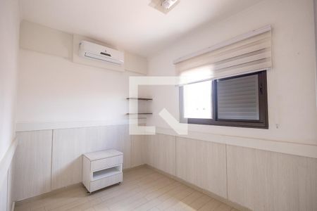 Casa de condomínio à venda com 180m², 3 quartos e 3 vagasQuarto 2