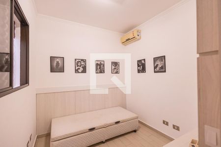 Casa de condomínio à venda com 180m², 3 quartos e 3 vagasQuarto 1