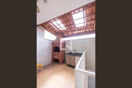 Casa de condomínio à venda com 180m², 3 quartos e 3 vagasÁrea de Serviço/ churrasqueira