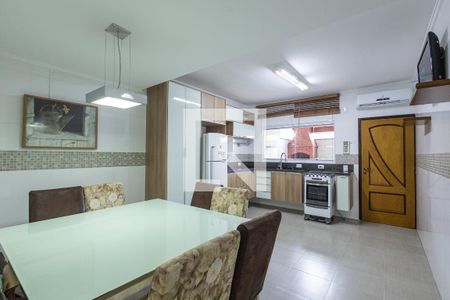 Casa de condomínio à venda com 180m², 3 quartos e 3 vagasCozinha