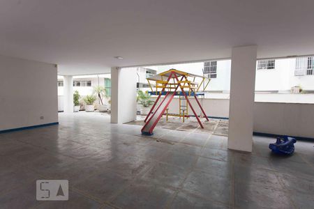 Apartamento à venda com 76m², 2 quartos e 1 vagaplayground