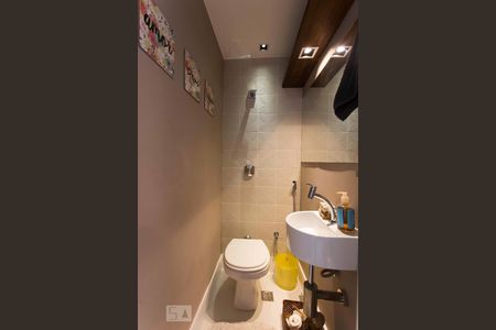 lavabo de apartamento à venda com 2 quartos, 76m² em Icaraí, Niterói