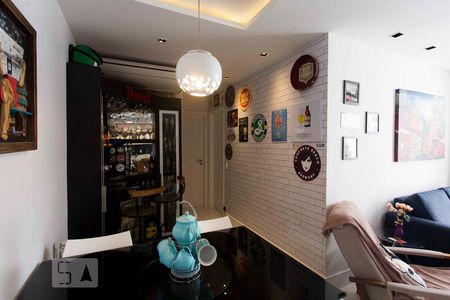 sala de apartamento à venda com 2 quartos, 76m² em Icaraí, Niterói