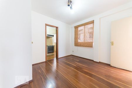 Sala de apartamento à venda com 1 quarto, 48m² em Cambuí, Campinas