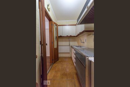 Cozinha de apartamento à venda com 1 quarto, 48m² em Cambuí, Campinas
