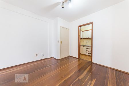 Sala de apartamento à venda com 1 quarto, 48m² em Cambuí, Campinas