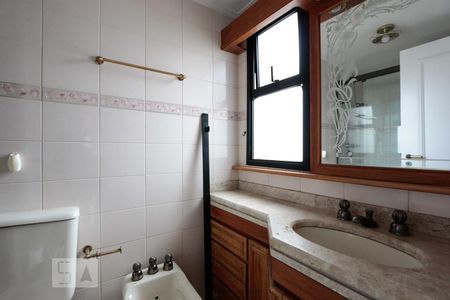 Apartamento para alugar com 350m², 4 quartos e 5 vagassuite