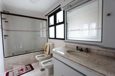 Apartamento para alugar com 350m², 4 quartos e 5 vagassuite 3