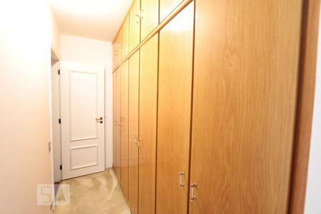 Apartamento para alugar com 350m², 4 quartos e 5 vagassuite 2