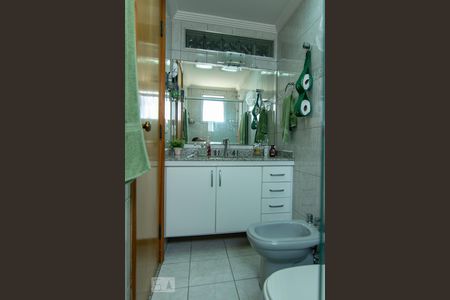 Apartamento à venda com 110m², 3 quartos e 2 vagas Apartamento à venda com 110m², 3 quartos e 2 vagasbanheiro da suíte