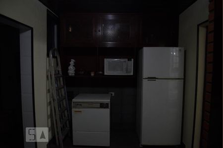 Casa à venda com 280m², 3 quartos e 2 vagas Casa à venda com 280m², 3 quartos e 2 vagasDispensa