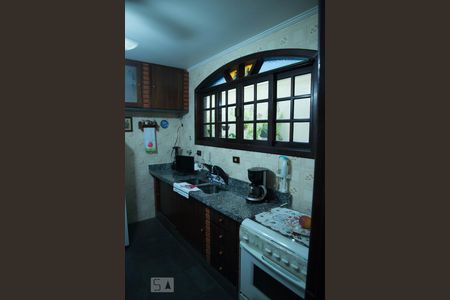 Casa à venda com 280m², 3 quartos e 2 vagas Casa à venda com 280m², 3 quartos e 2 vagasCozinha